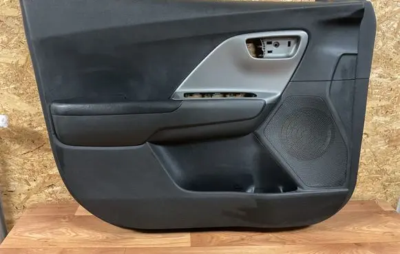 KIA Niro Front door card panel trim 82334G5000