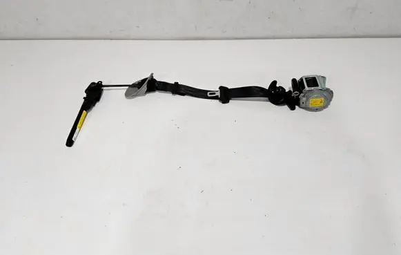 Alfa Romeo Giulia Front seatbelt 156139384 156139385 00505436260