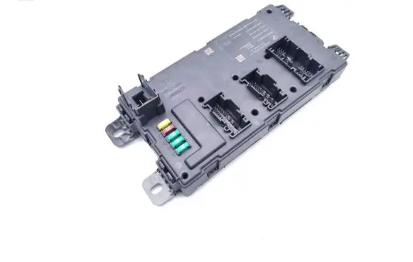 BMW 1 F20 F21 Central body control module 9329704 6135932970401 A2C3045041500