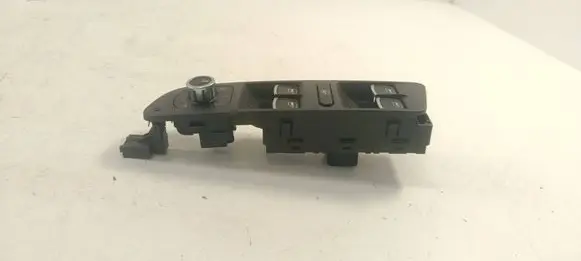 Volkswagen Tiguan Electric window control switch 5K4959857