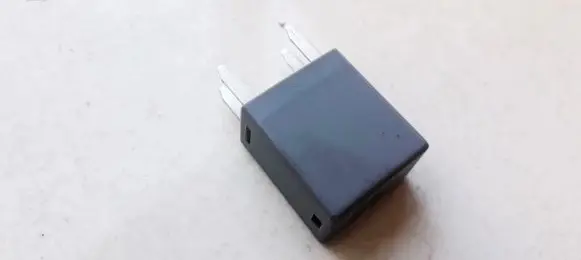 Opel Insignia A Other relay 13500114
