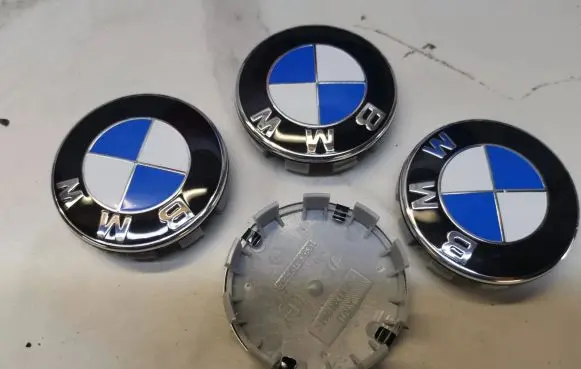 BMW X1 E84 Original wheel cap 36136783536