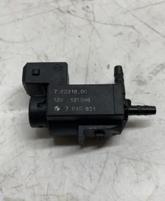 BMW 5 E60 E61 Turbo solenoid valve 70231800 12T048