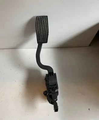 Opel Combo D Accelerator throttle pedal 0280755157