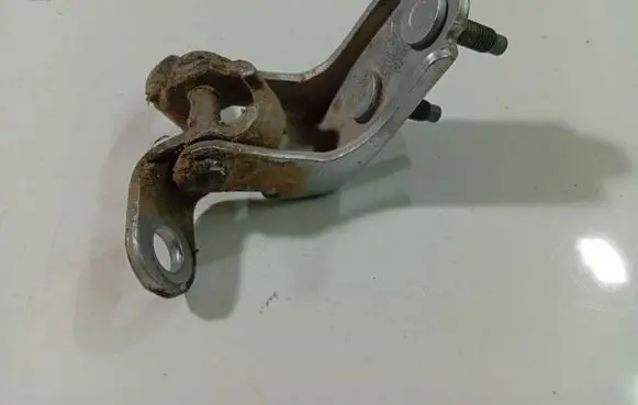 Honda Accord Rear door lower hinge