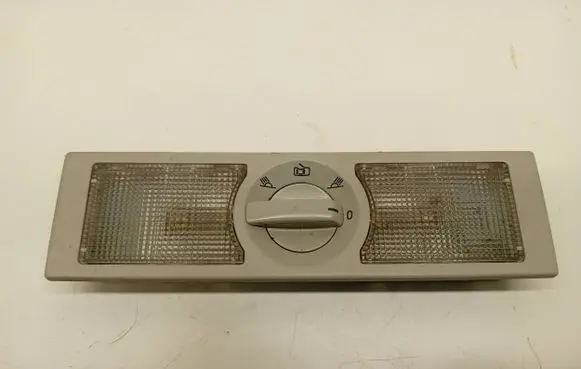 Volkswagen Touran I Front seat light 0886400