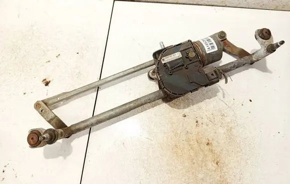 Front wiper linkage and motor