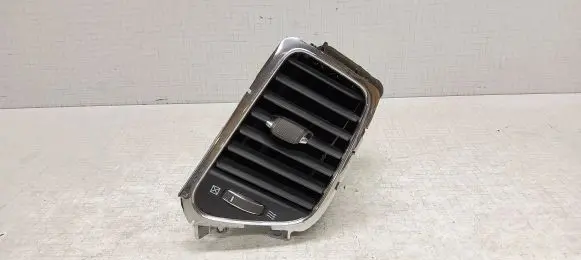 Jeep Grand Cherokee Dash center air vent grill VP00007409 17499F SP15509
