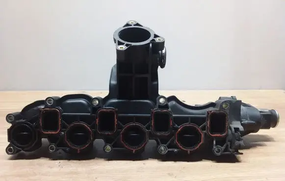 Volkswagen Golf VI Intake manifold 03L129711 03L129086A