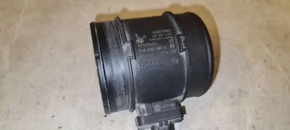 Opel Astra J Mass air flow meter 55562426
