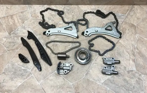 Mercedes-Benz CLS C218 X218 Timing chain (engine) A2780500117