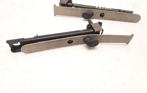 Chrysler PT Cruiser Seat belt adjustment rail 04645950AC 520132400D
