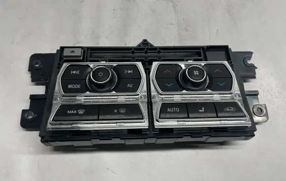 Jaguar XF X250 Interior fan control switch CX2318C858CD