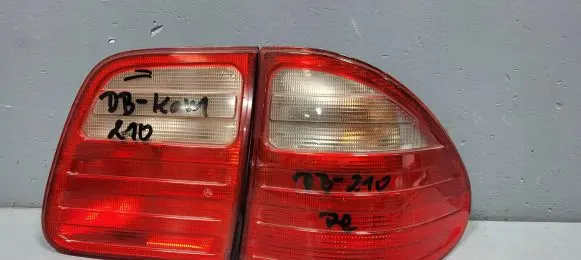 Mercedes-Benz E W210 Rear/tail lights A2108202264