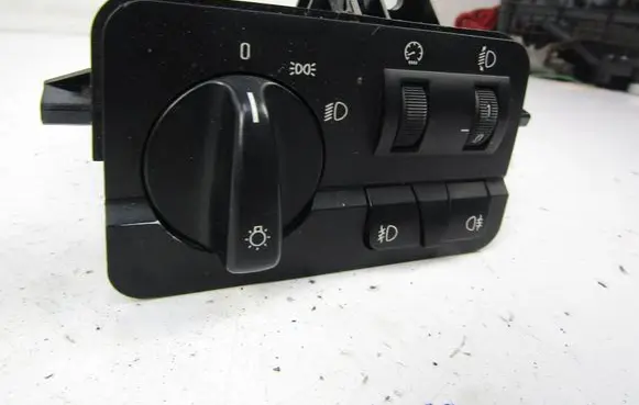 BMW 3 E46 Light switch 6907947