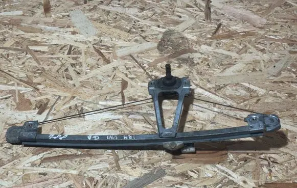 Mercedes-Benz E W124 Rear window lifting mechanism without motor