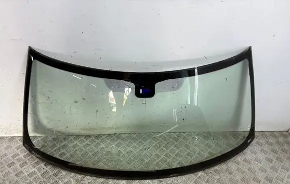 Mini One - Cooper Coupe R56 Front windscreen/windshield window 