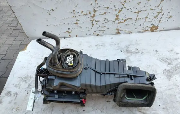 Volkswagen Caddy Interior heater climate box assembly 2K1820003Q