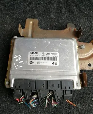 Nissan Almera Tino Engine control unit/module 0281010718