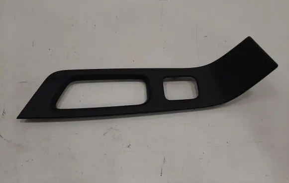 Volvo V60 Front door window switch trim 3986809