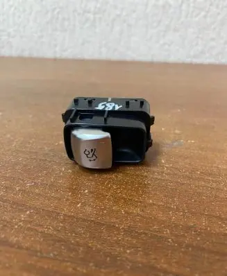 Mercedes-Benz GLC X253 C253 Tailgate opening switch A2059051718