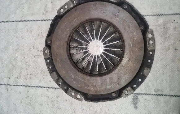 Opel Frontera A Pressure plate 3082215031