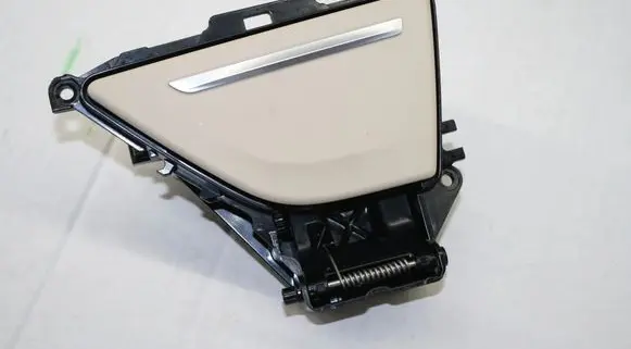 BMW 7 G11 G12 Car ashtray 7398885