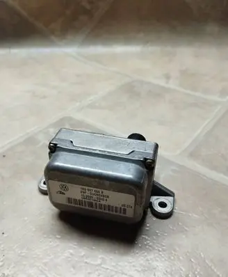Volkswagen Touran I ESP acceleration yaw rate sensor 1K0907655B 10098503204