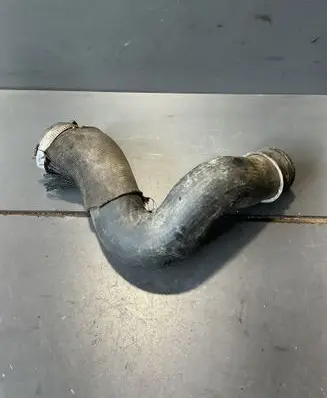 Audi Q7 4L Intercooler hose/pipe 7L6145738A