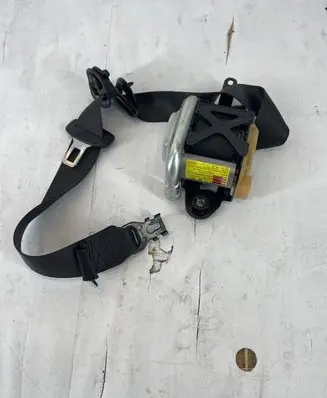 Opel Insignia A Front seatbelt 13303851