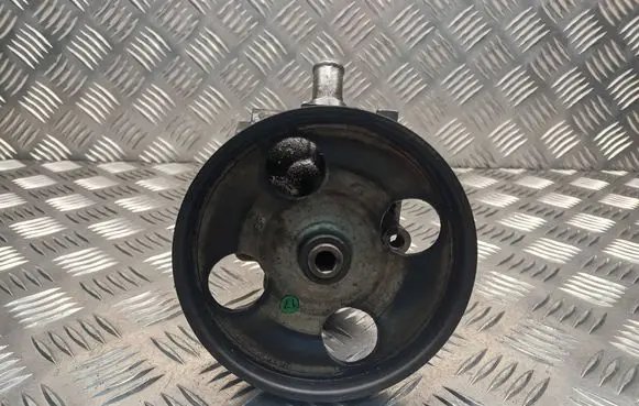 Citroen Berlingo Power steering pump 9685555580