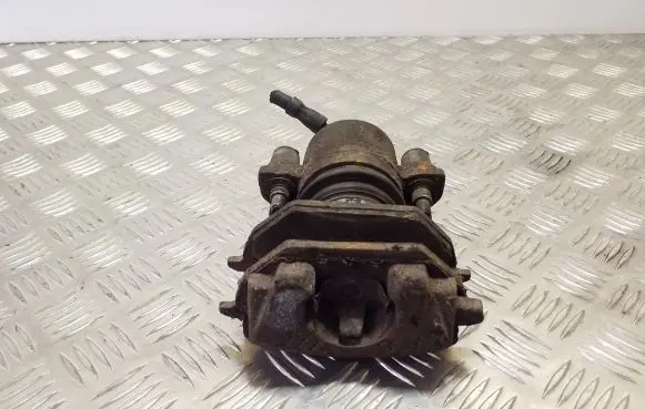 Volkswagen Golf IV Front brake caliper