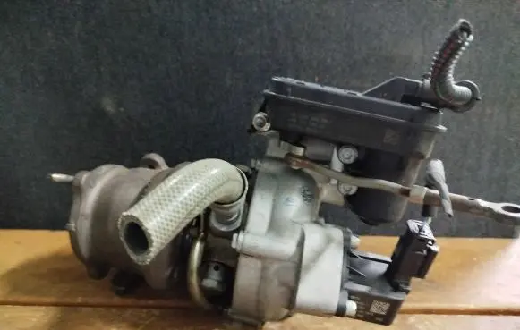 Peugeot 3008 II Turbo 9813852580