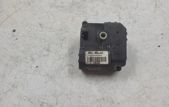 Mercedes-Benz ML W163 Air flap motor/actuator 031104W24C