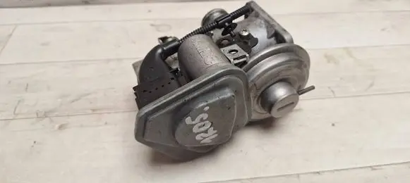 BMW 5 E60 E61 EGR valve 7804380 70045002