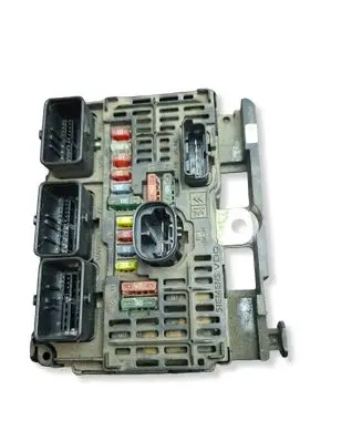 Peugeot 407 Fuse module 9656593780 BSML0100 S118983001M