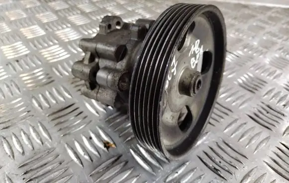 Peugeot 607 Power steering pump
