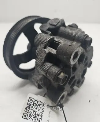 Toyota Avensis T250 Power steering pump