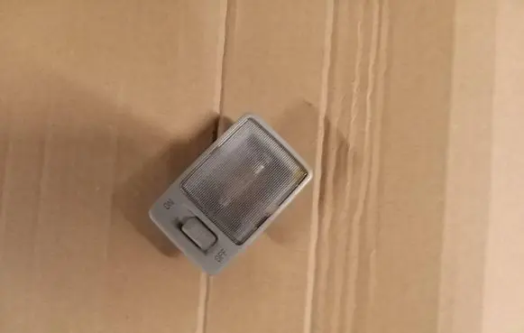 Toyota Yaris Rear seat light 
