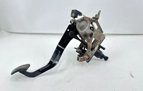 KIA Ceed Clutch pedal