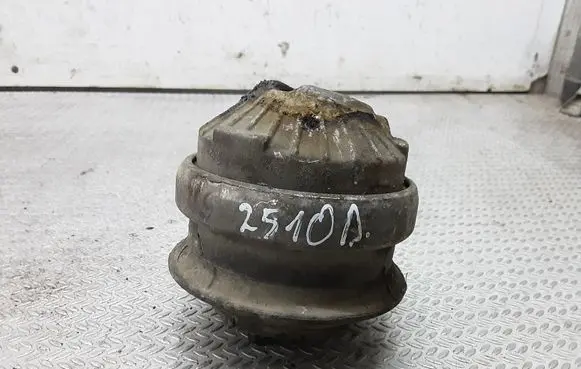 Mercedes-Benz E W211 Engine mount bracket 233000032XX