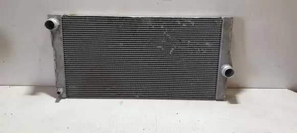 BMW 5 F10 F11 Coolant radiator 8509176 X0008001
