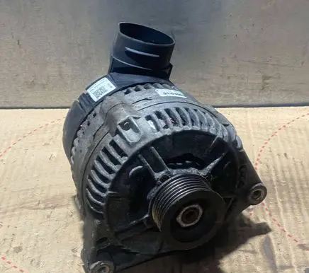 Audi A8 S8 D2 4D Generator/alternator 388010004 10004 PU096854