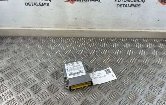 Volkswagen Golf Plus Airbag control unit/module 1K0909605T