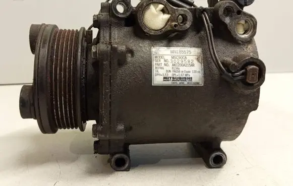 Mitsubishi Outlander Air conditioning (A/C) compressor (pump) 3029582 MN185575