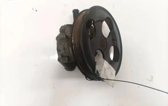 Mitsubishi Carisma Power steering pump