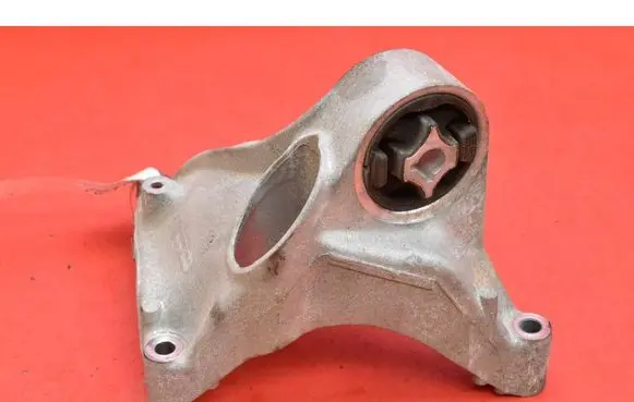 Tesla Model Y Engine mount vacuum valve 168307300A