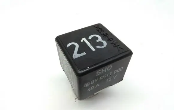 Audi A4 S4 B5 8D Other relay 443951253J
