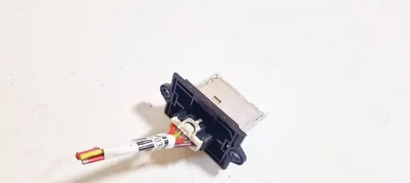 Nissan Note (E11) Heater blower motor/fan resistor