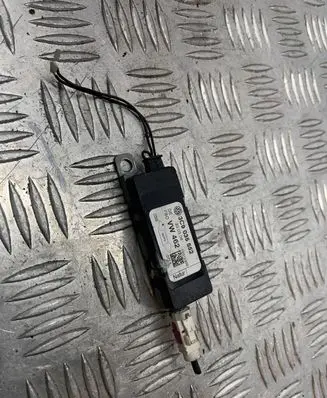 Antenna control unit